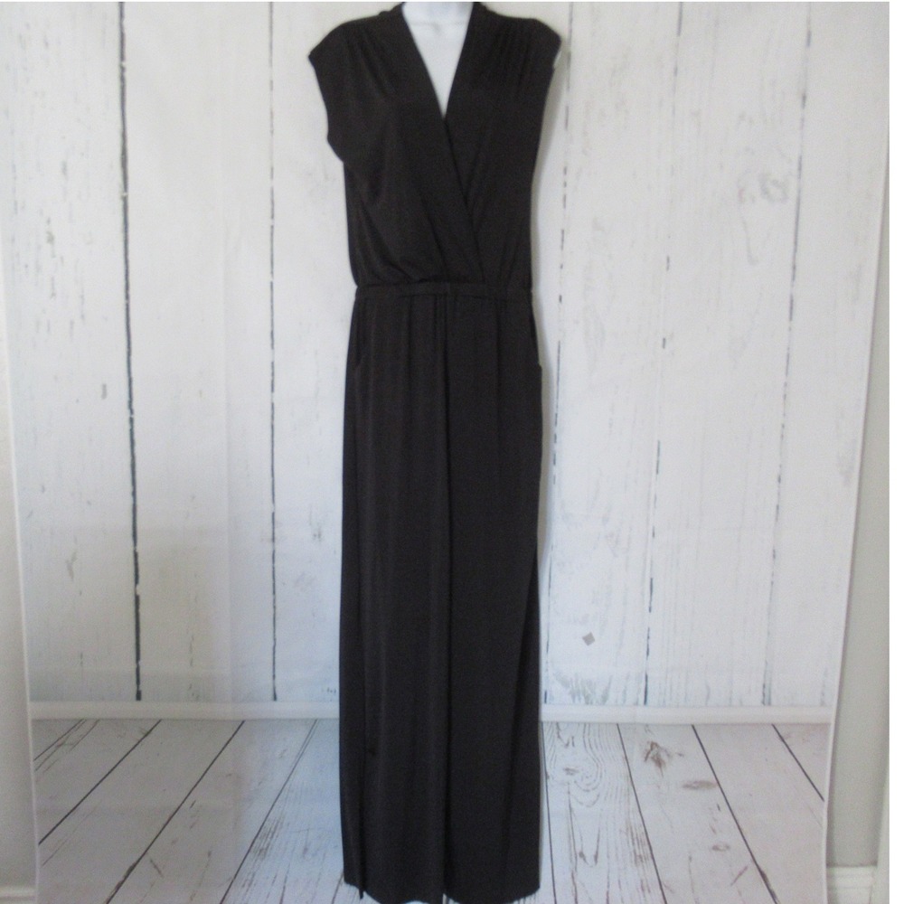 New Ripley Rader Jumpsuit 3 M Black Classic Minimalist V Neck Travel Slinky